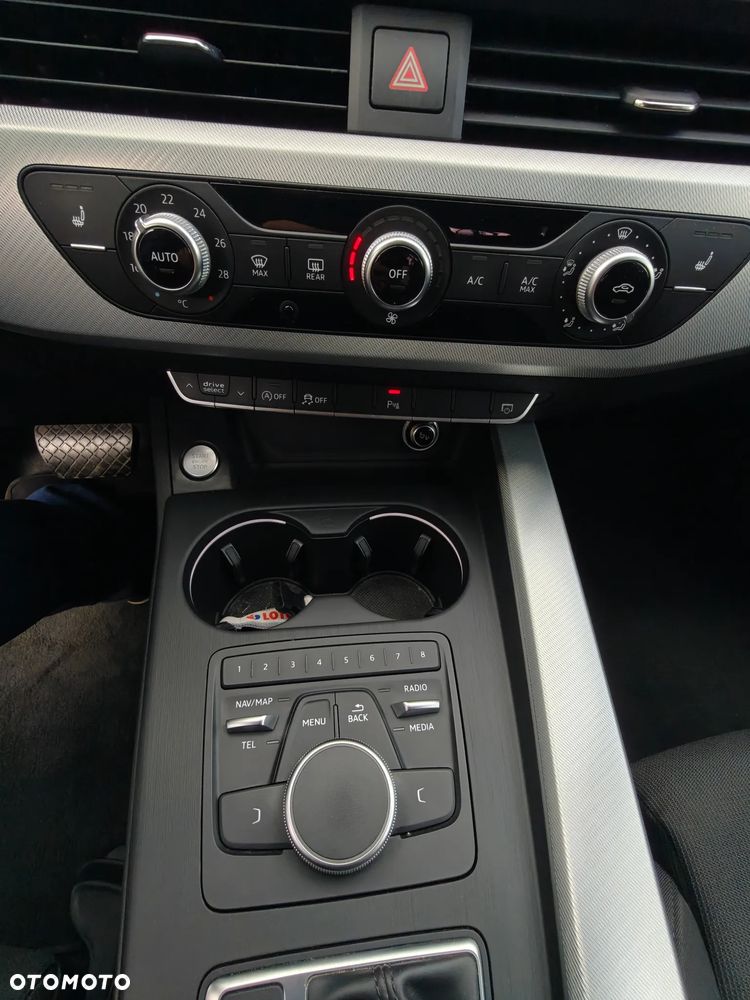Audi A4 Avant 2.0 TDI S tronic - 20