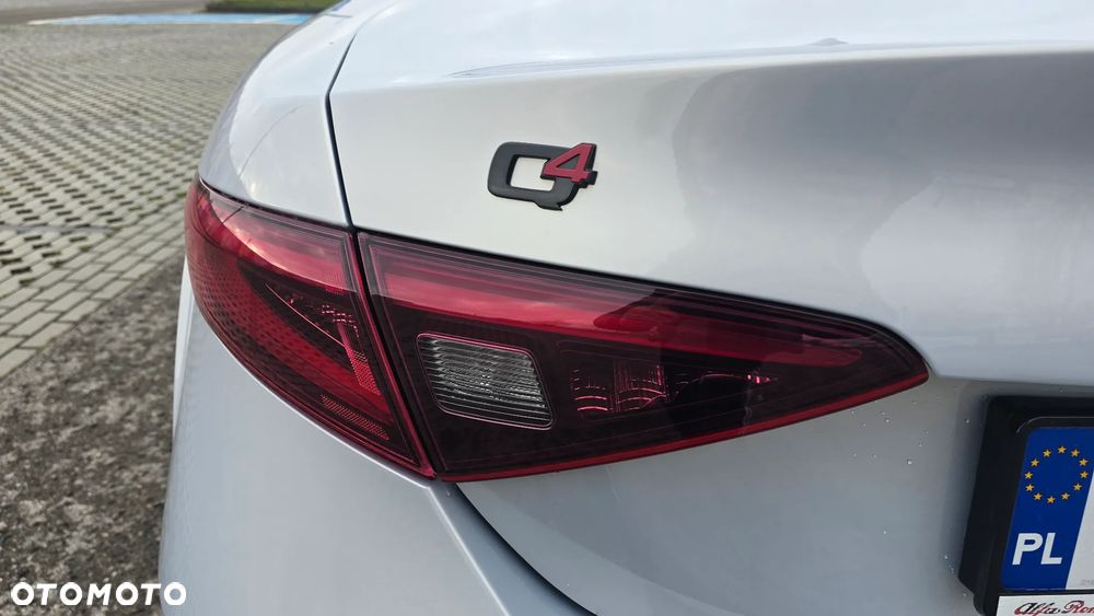 Alfa Romeo Giulia 2.0 Turbo Veloce TI Q4 - 14