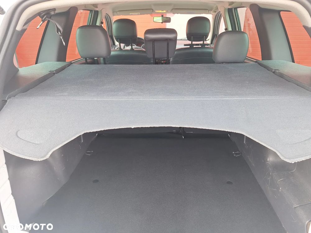 Dacia Duster 1.6 - 19