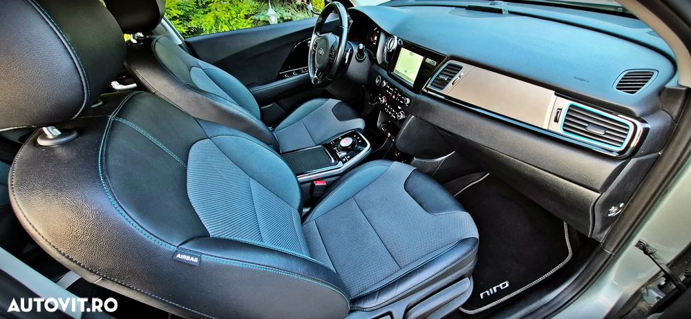 Kia Niro Vision - 25