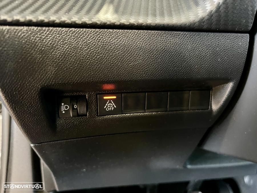 Peugeot 2008 1.2 PureTech Active Pack - 13