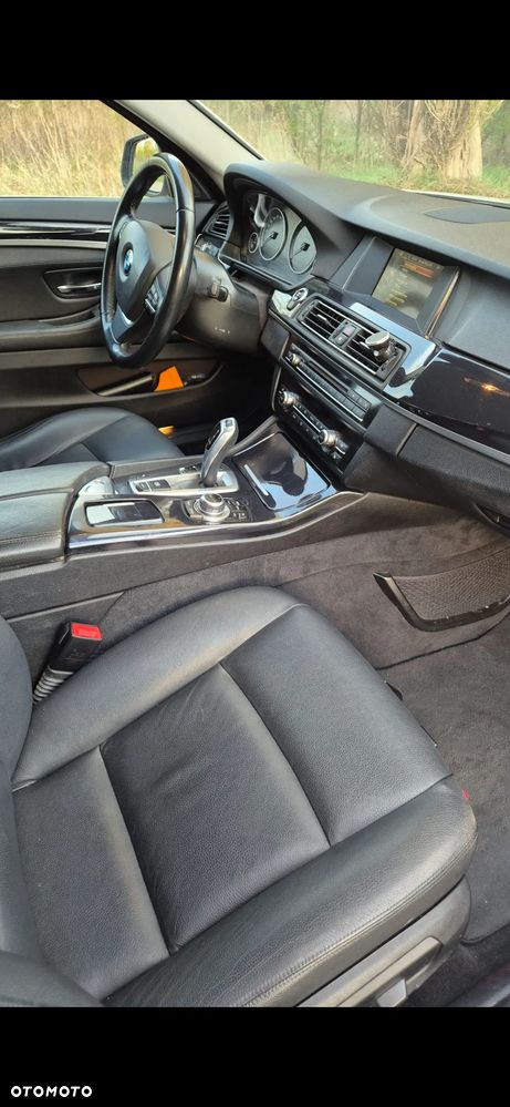 BMW Seria 5 520d - 13