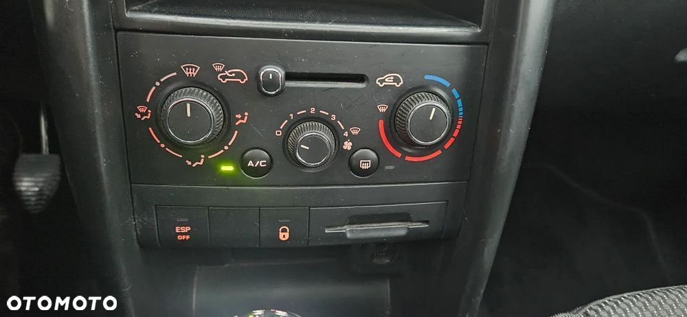 Peugeot 207 SW 95 VTi Urban Move - 24