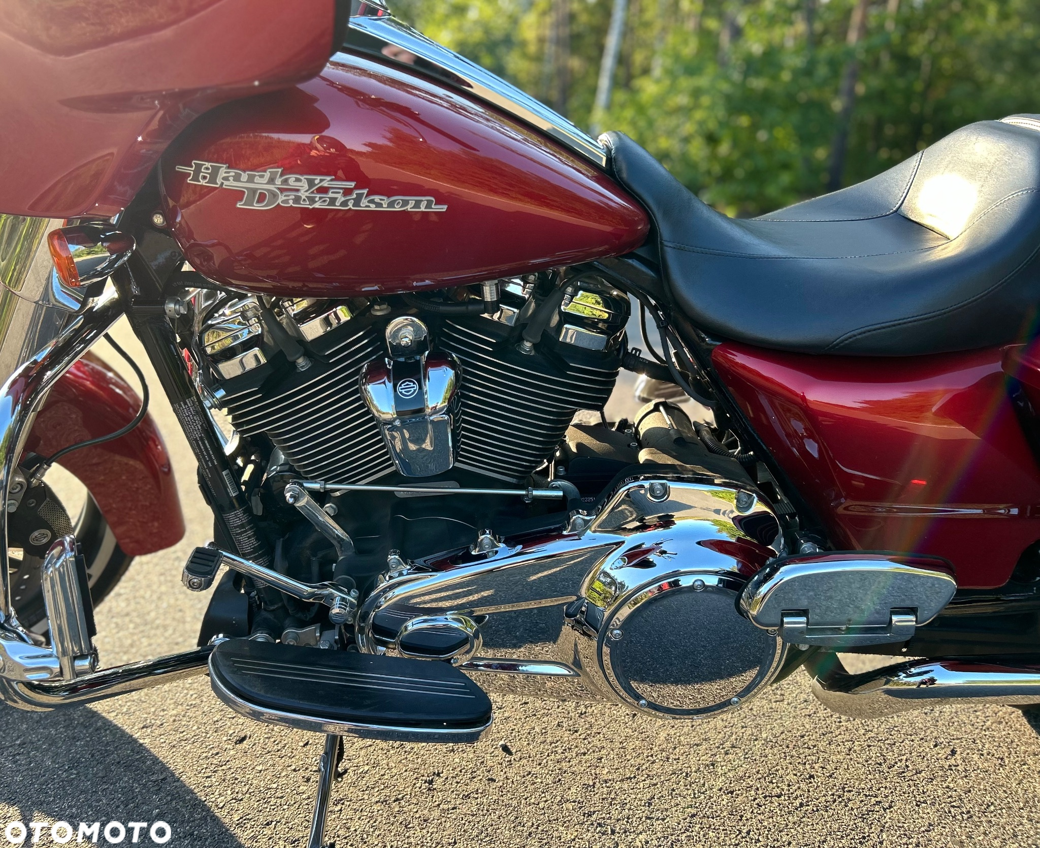 Harley-Davidson Touring Street Glide - 11