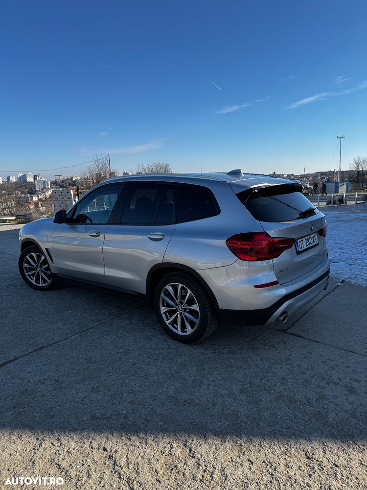 BMW X3 xDrive20i AT xLine - 5