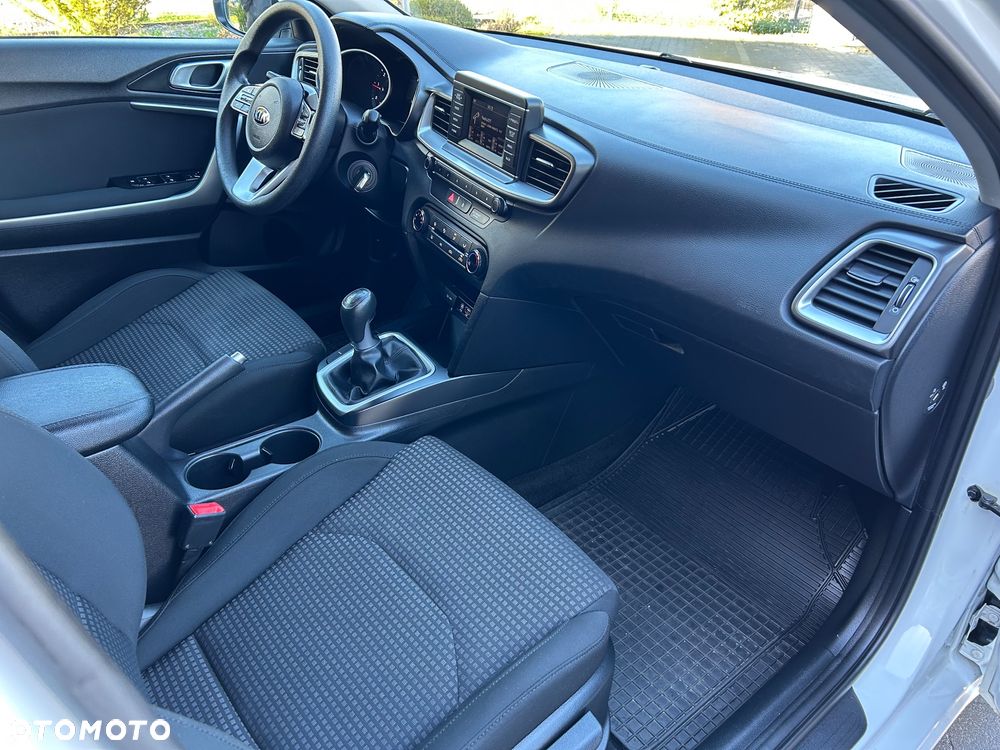 Kia Ceed 1.6 CRDi Edition 7 - 30