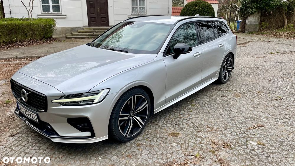 Volvo V60 B3 B R-Design - 9