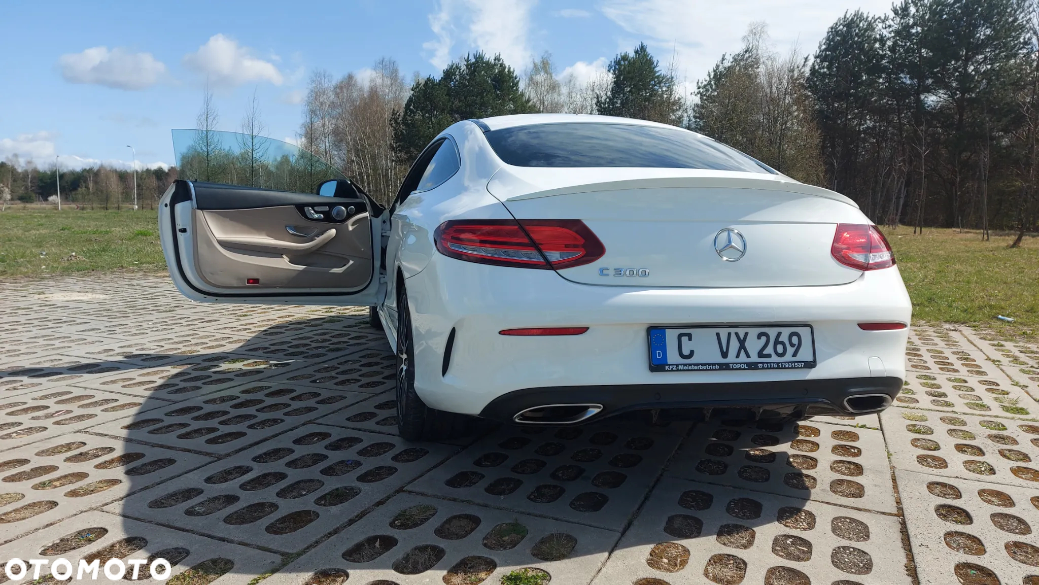 Mercedes-Benz Klasa C 300 Coupe 9G-TRONIC - 7