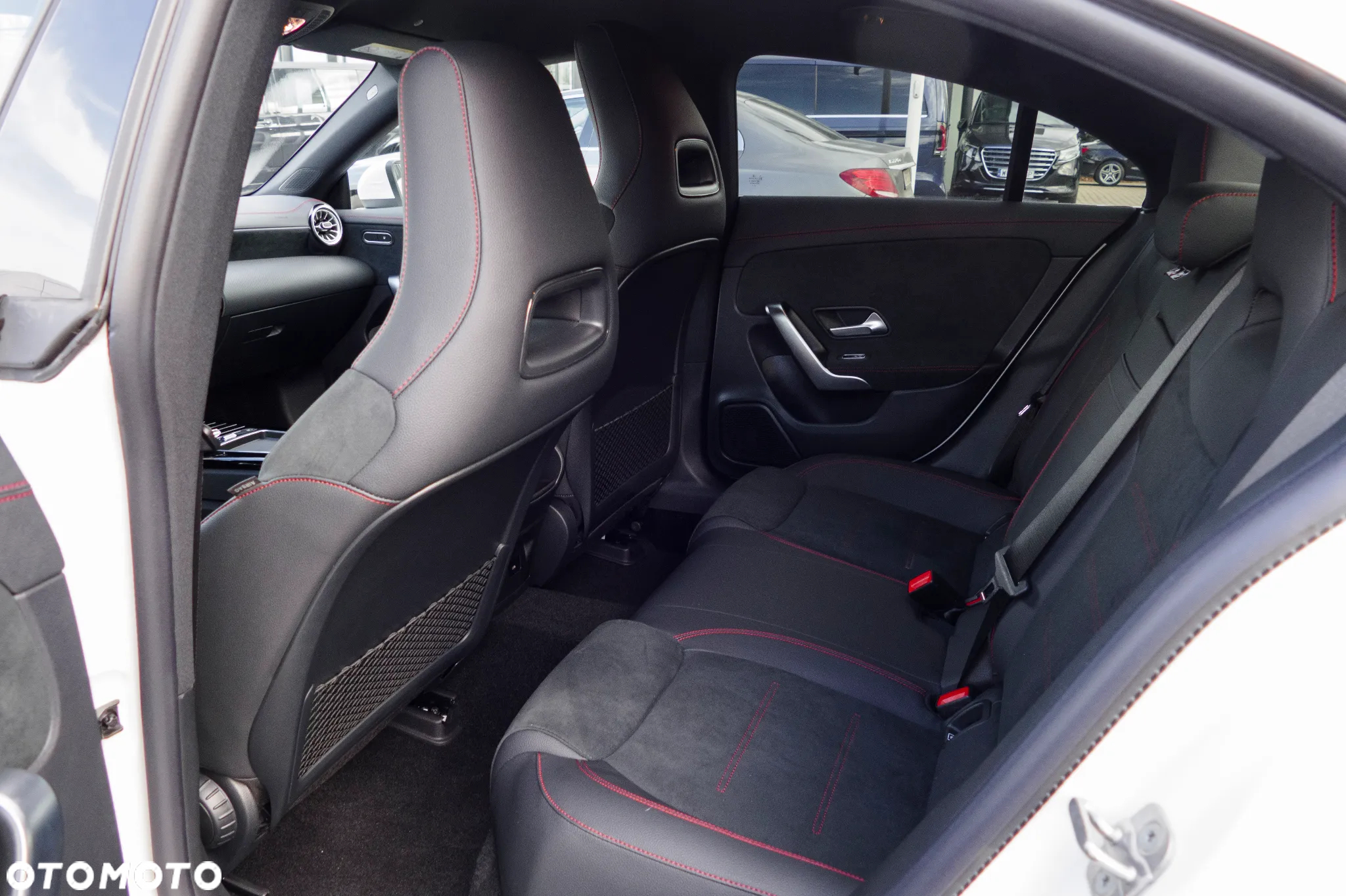 Mercedes-Benz CLA 200 AMG Line 7G-DCT - 19
