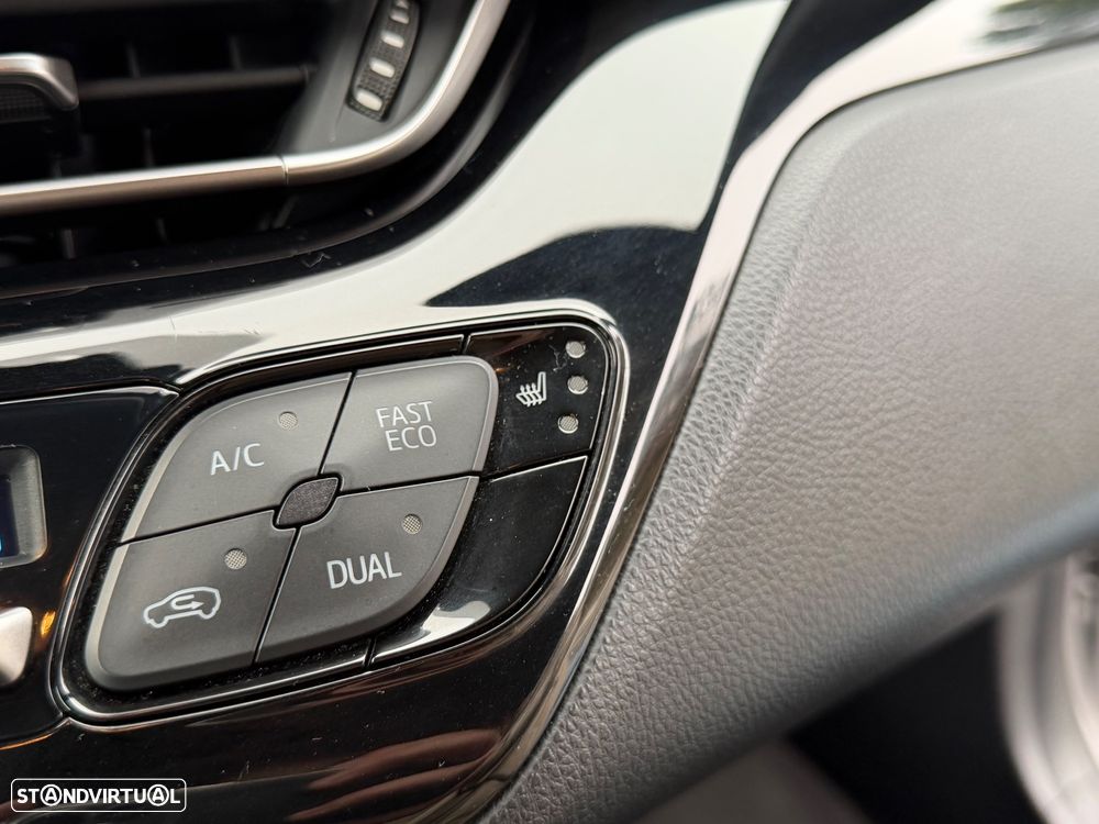 Toyota C-HR 1.8 HSD Exclusive+P.Luxury - 50