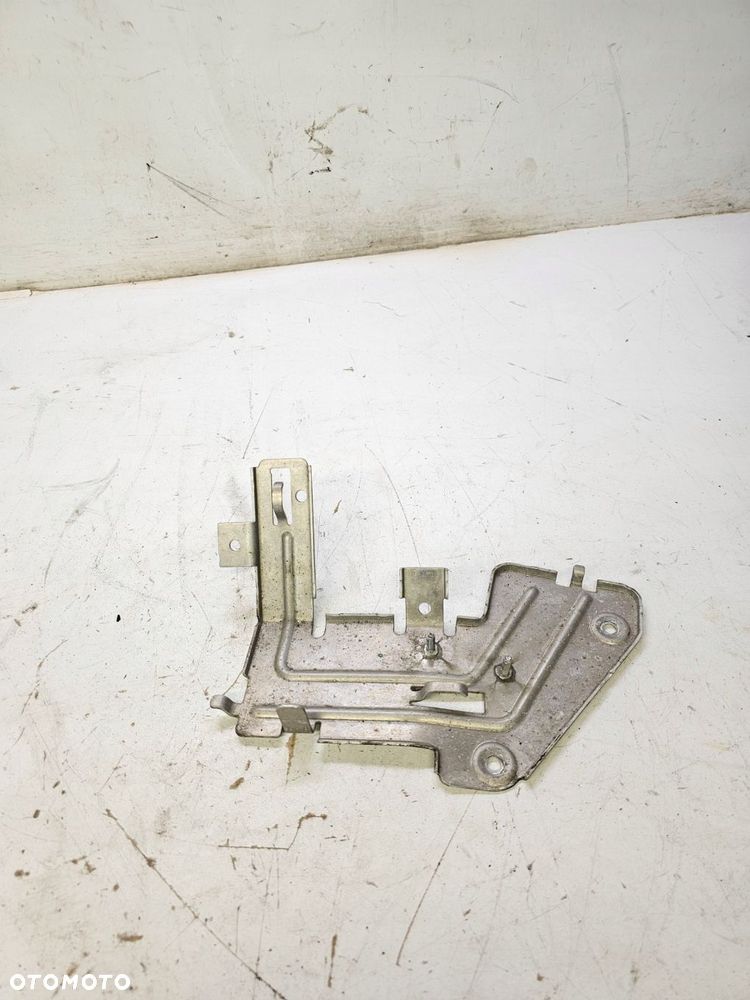 MOCOWANIE PODŁOGI WSPORNIK AUDI A6 C8 4K0907298 - 2