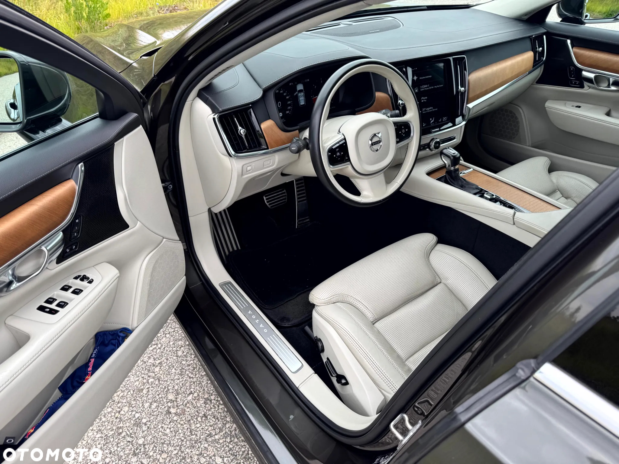 Volvo V90 D4 Inscription - 11