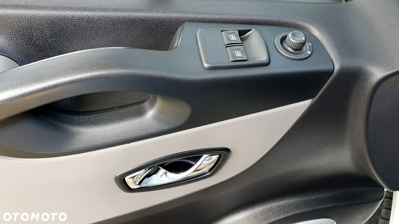 Renault Trafic - 33