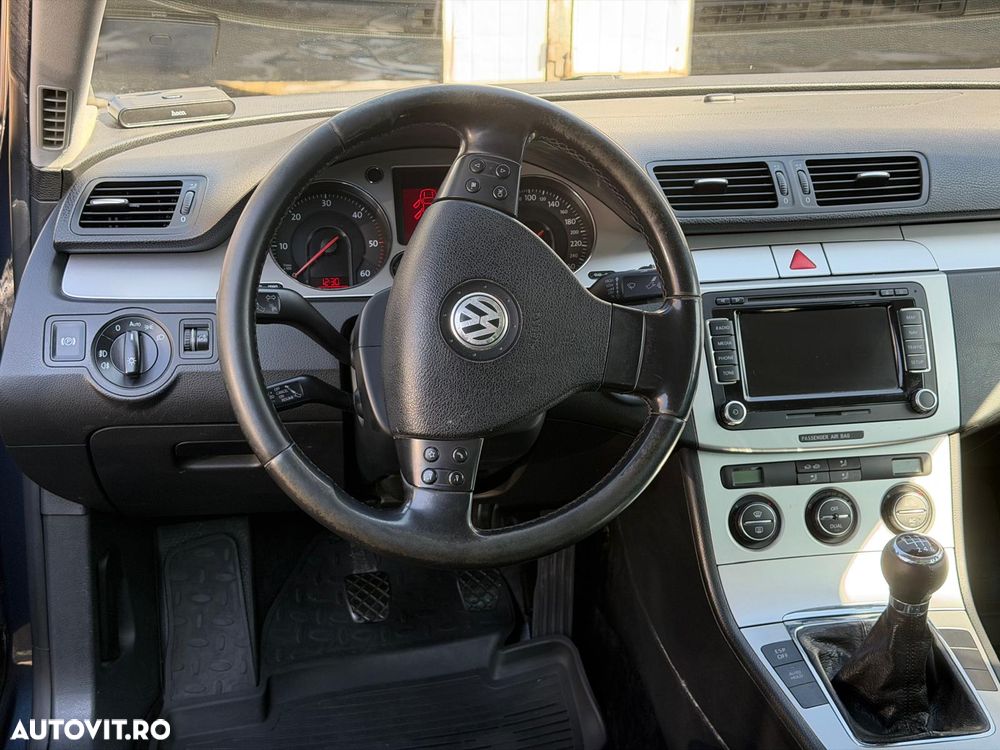 Volkswagen Passat 2.0TDI Highline DPF 4Motion - 11