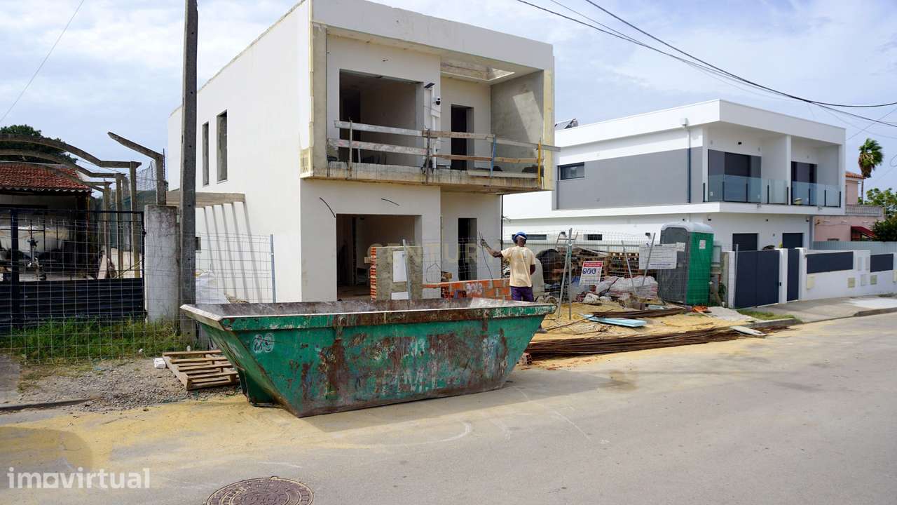 Moradia T4 Isolada com Piscina, 2 pisos, Pinhal do General - Grande imagem: 2/29