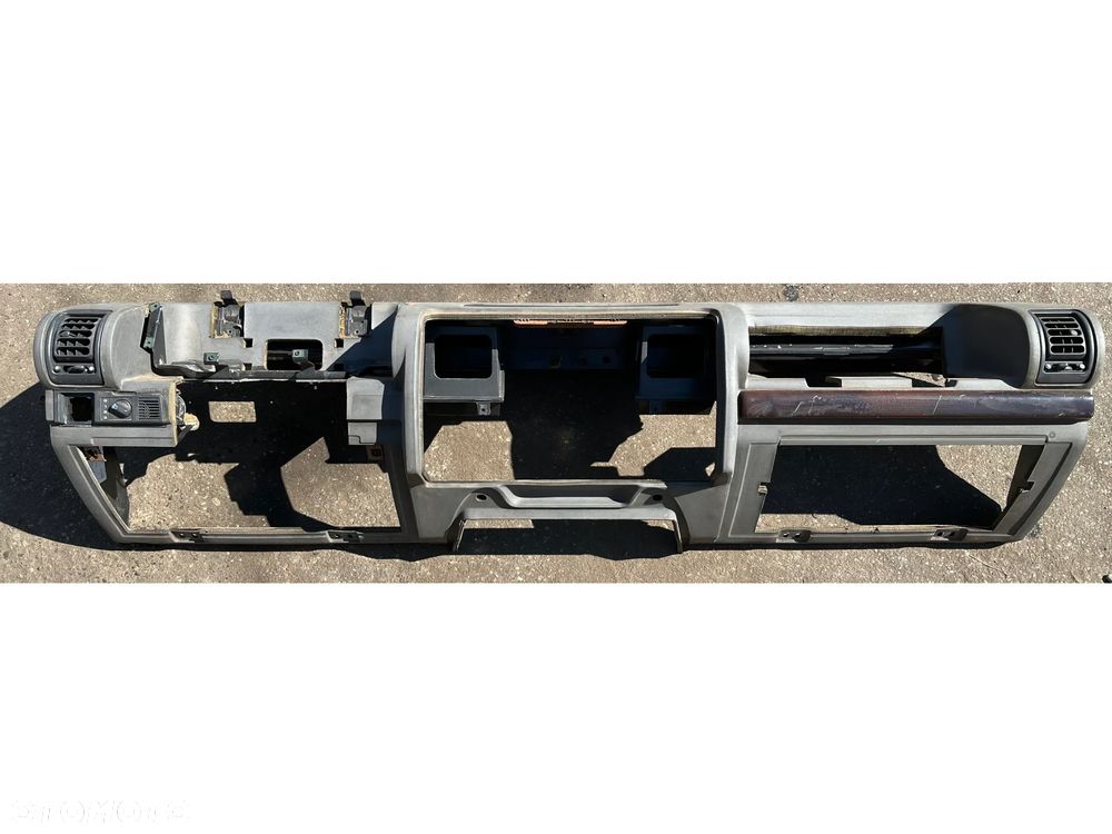 Kokpit deska rozdzielcza szary LAND ROVER DISCOVERY 1 I & 2 II - 1