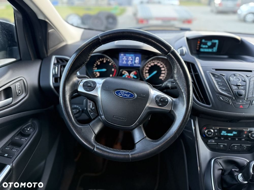 Ford Kuga 2.0 TDCi 2x4 Titanium - 26