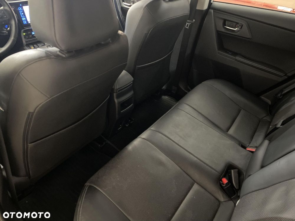 Toyota Auris - 12