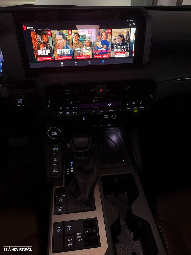 Toyota Land Cruiser 2.8 D-4D Mild-Hybrid Auto Executive - 13