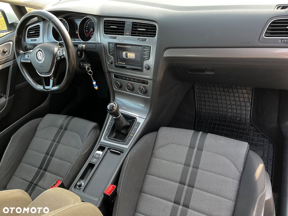 Volkswagen Golf 1.2 TSI BMT Start - 9