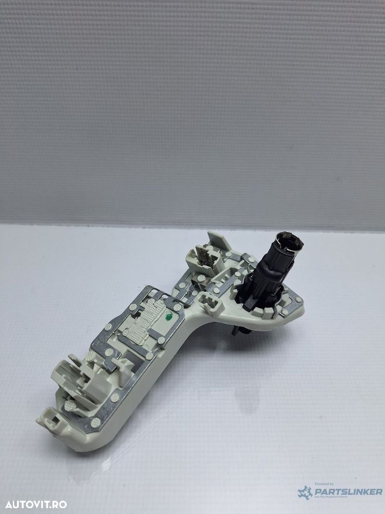 Soclu stop haion dreapta VOLKSWAGEN GOLF VII 5G1, BE1 2012 - > TDI CRBC, CRLB, CRMB, CRUA, DCYA, DEJA 5G0945260 - 1