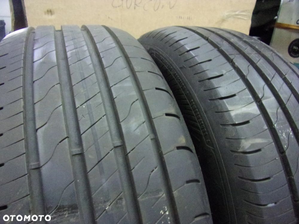 Para opon letnich 205/60 R16 96V Good Year Efficient Grip Performance 2 - 3