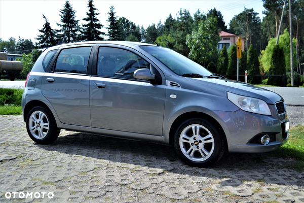 Chevrolet Aveo 1.2 16V Base