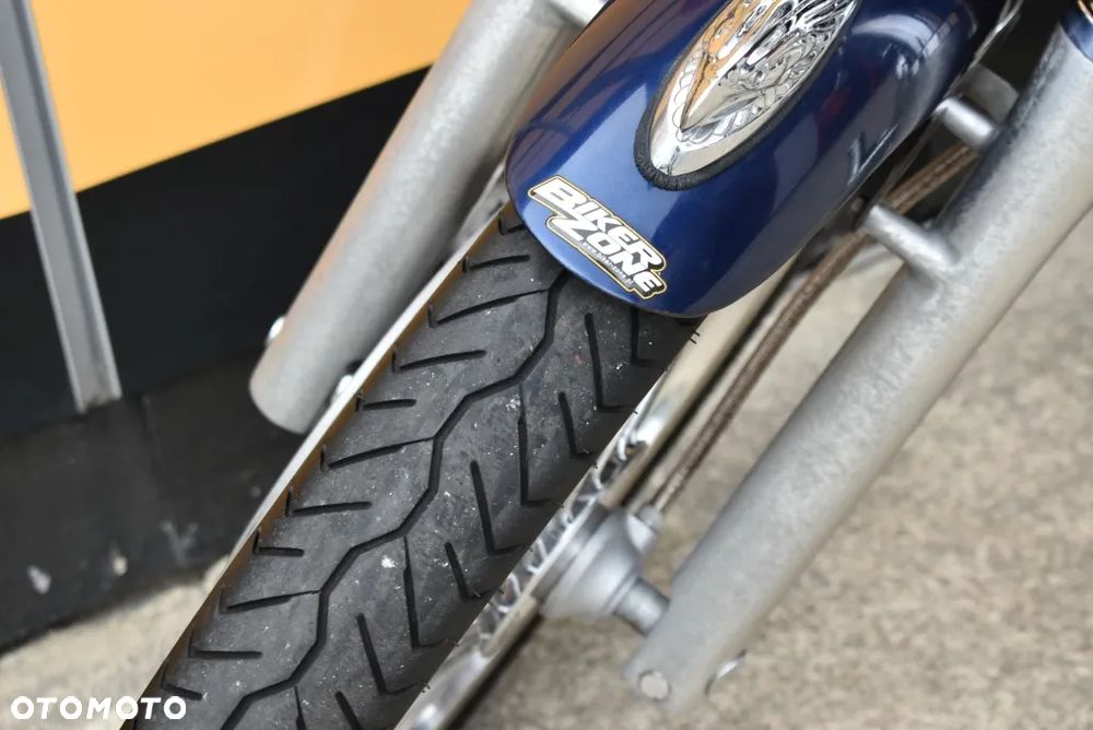 Suzuki Intruder - 25