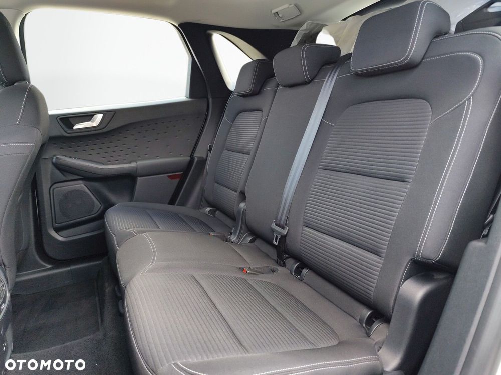 Ford Kuga - 13