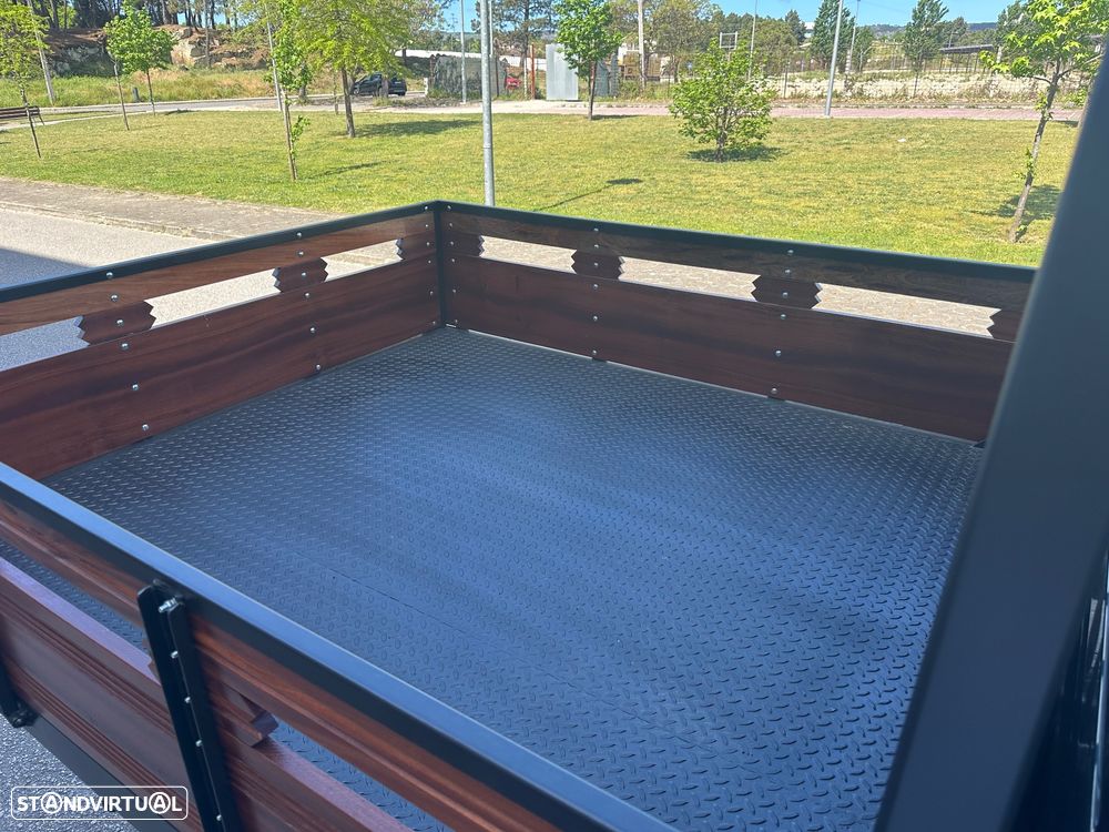 Isuzu D-Max 4x4 Space Cab Custom - 10