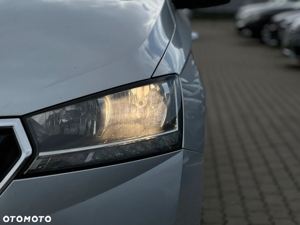 Skoda Fabia - 11