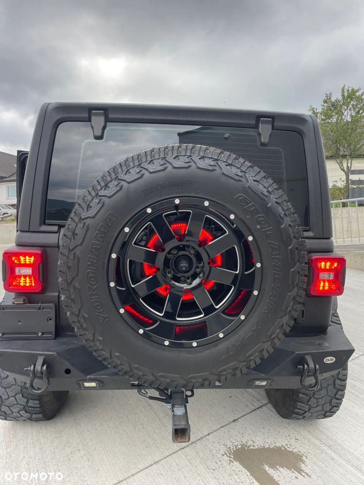 Jeep Wrangler - 4