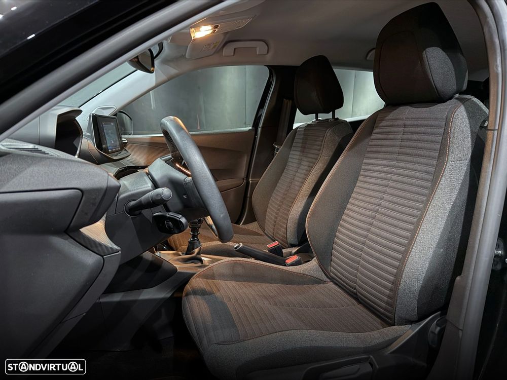 Peugeot 2008 1.2 PureTech Active Pack - 16