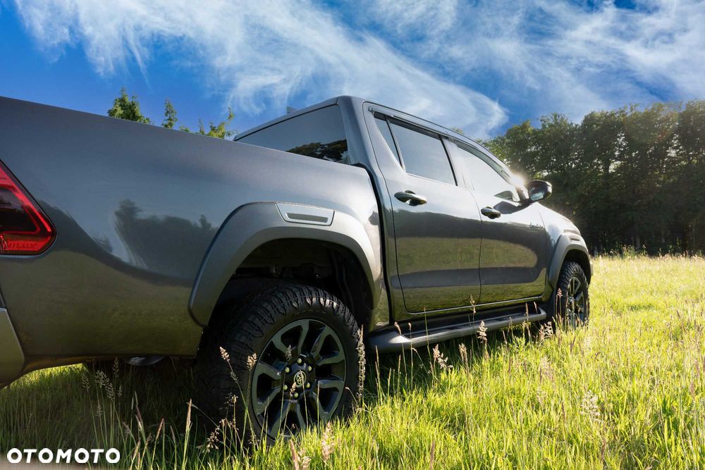 Toyota Hilux - 5