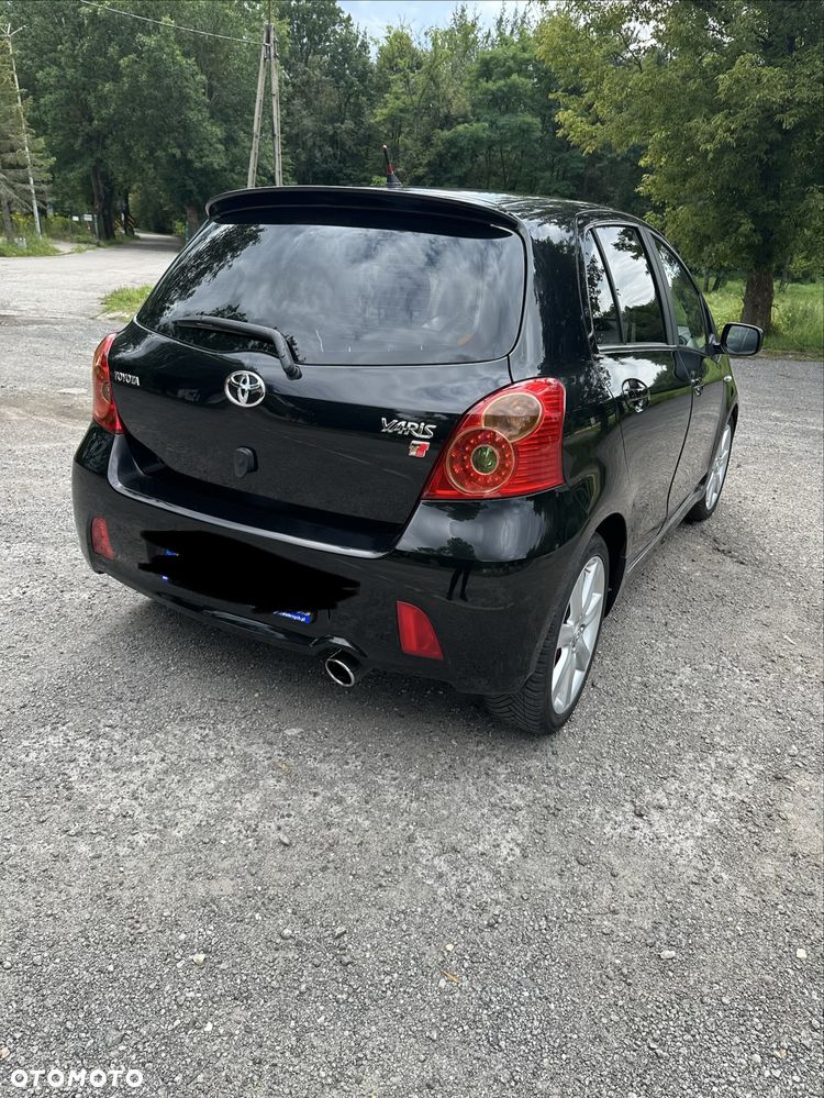 Toyota Yaris - 6