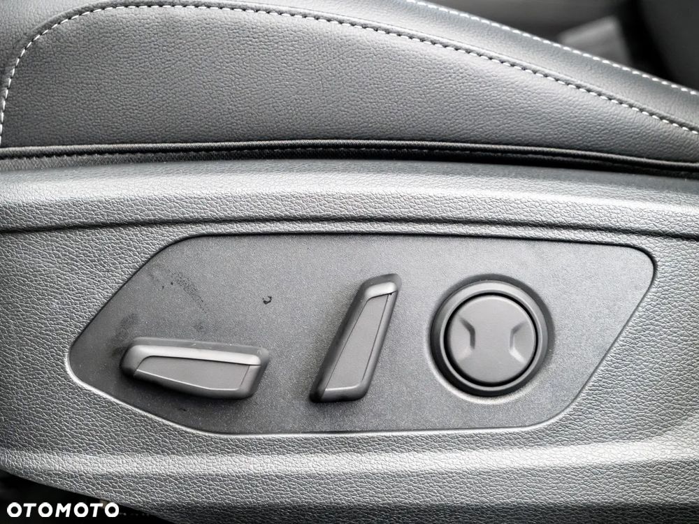 Kia Sportage 1.6 T-GDI HEV Anniversary 2WD - 37