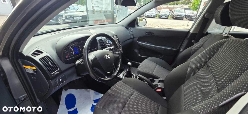 Hyundai i30 1.4 Base EU5 - 31