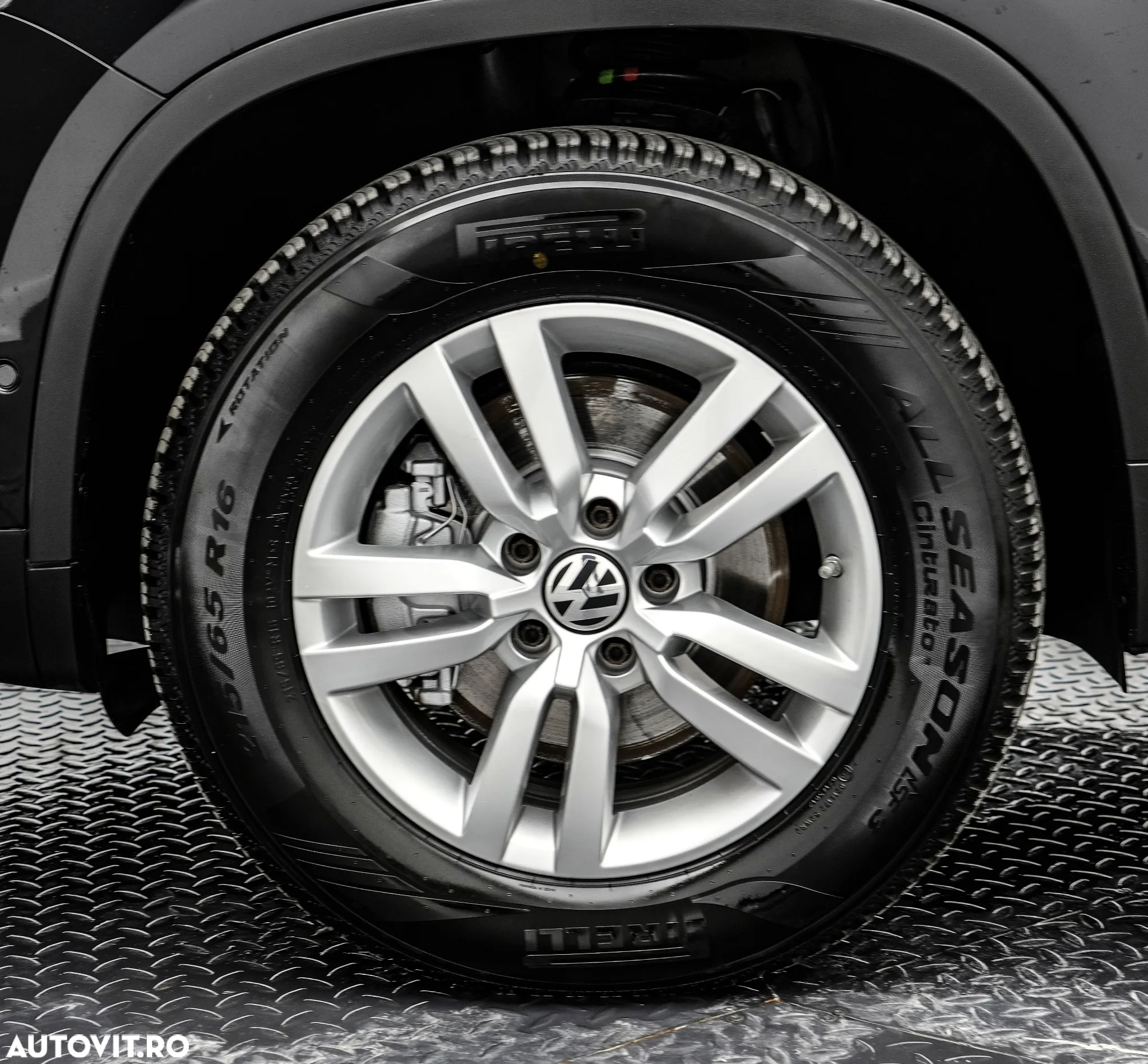 Volkswagen Tiguan 2.0 TSI 4Motion DSG Sport&Style - 30