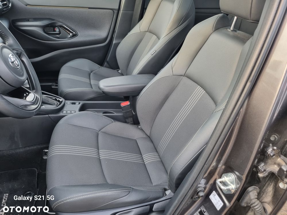 Toyota Yaris Cross Hybrid 1.5 Adventure - 11