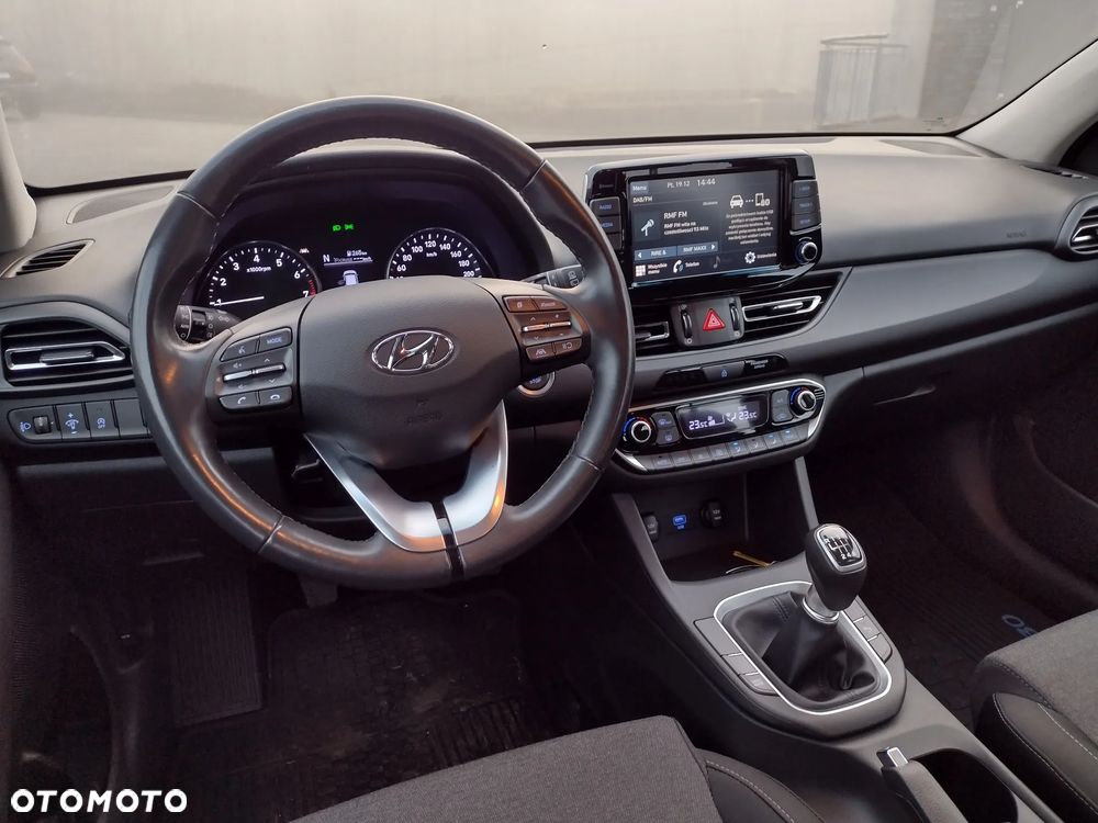 Hyundai i30 1.0 T-GDI 48V-Hybrid Connect & Go - 9