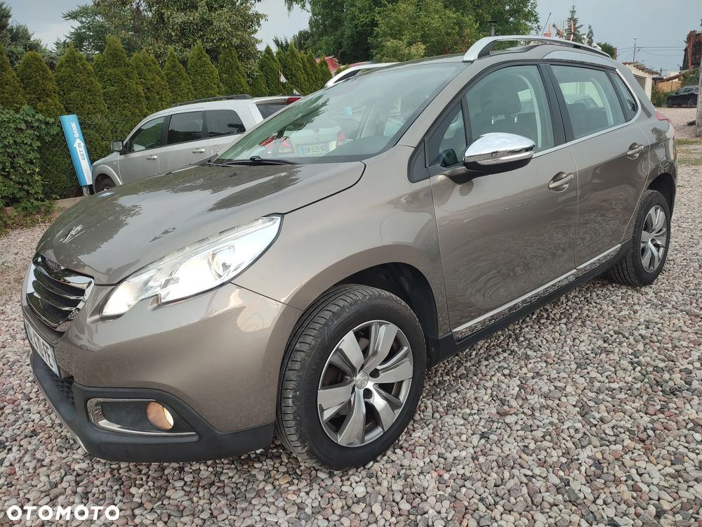Peugeot 2008 1.2 Pure Tech GPF Allure S&S EAT6 - 5