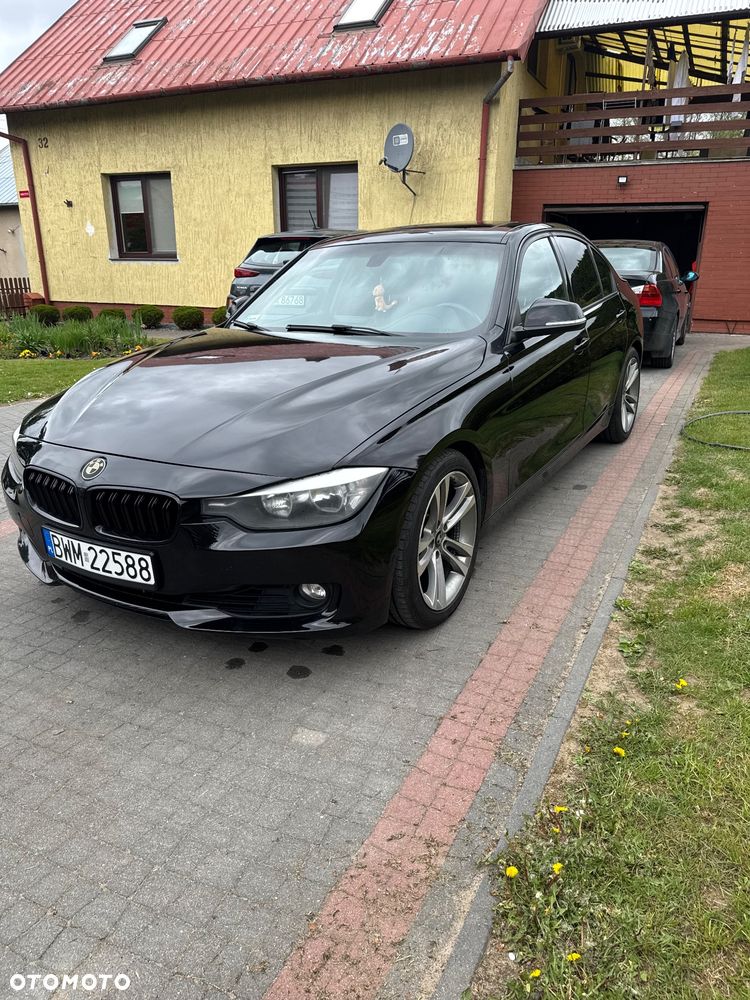 BMW Seria 3 328i - 1