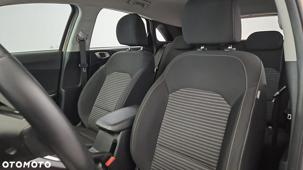 Kia Ceed 1.5 T-GDI L Business Line - 11
