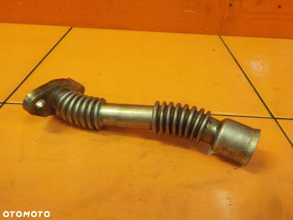 AUDI Q7 TOUAREG 3.0 TDI 10r CAS rurka przewod turbiny 059145736D - 1