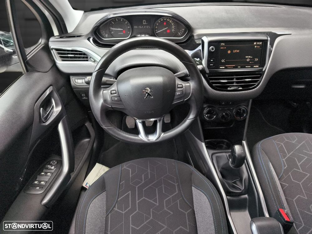 Peugeot 2008 1.2 PureTech Style - 8