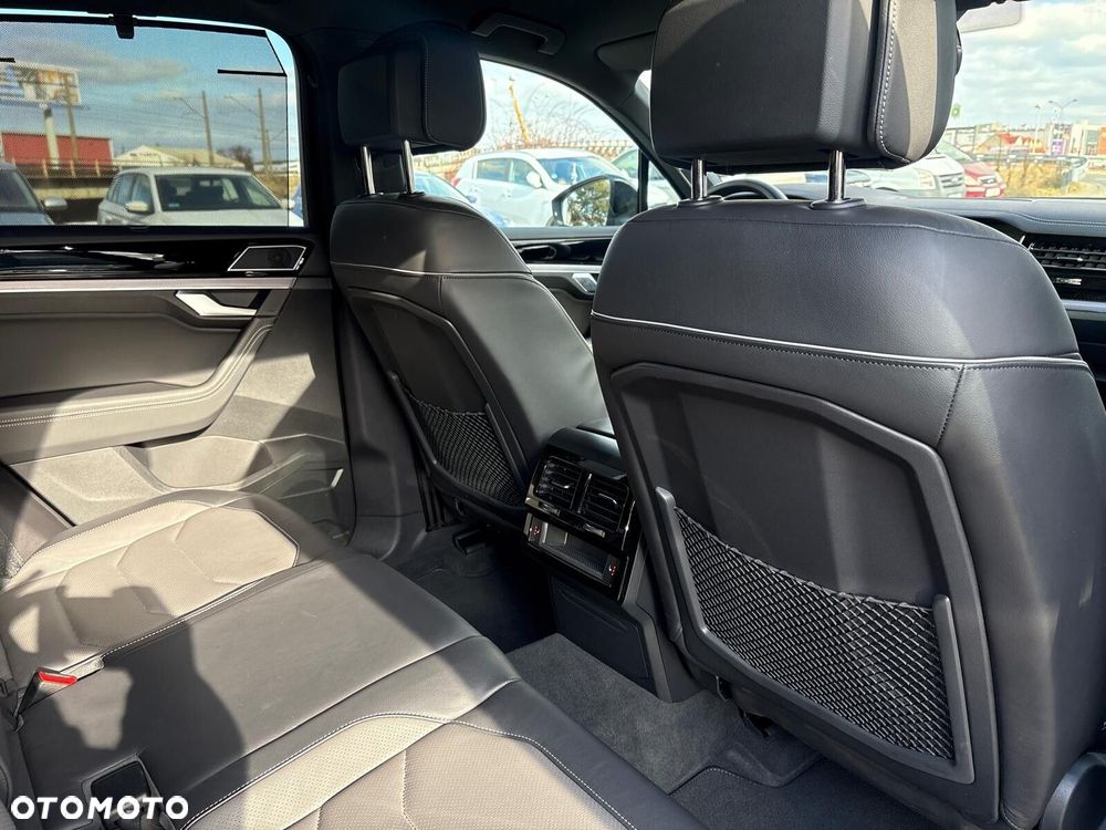 Volkswagen Touareg 3.0 V6 TDI SCR 4Mot R-Line - 34