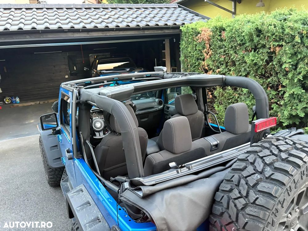 Jeep Wrangler 2.8 CRD AT Rubicon - 26