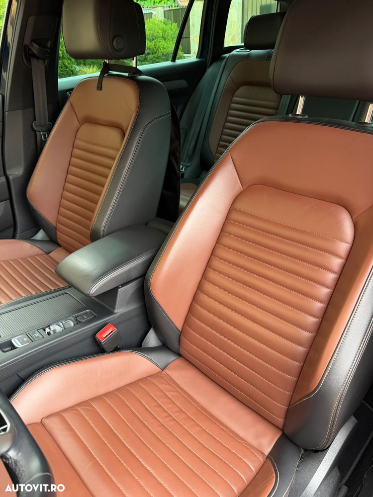 Volkswagen Passat 2.0 TDI SCR DSG Elegance - 9