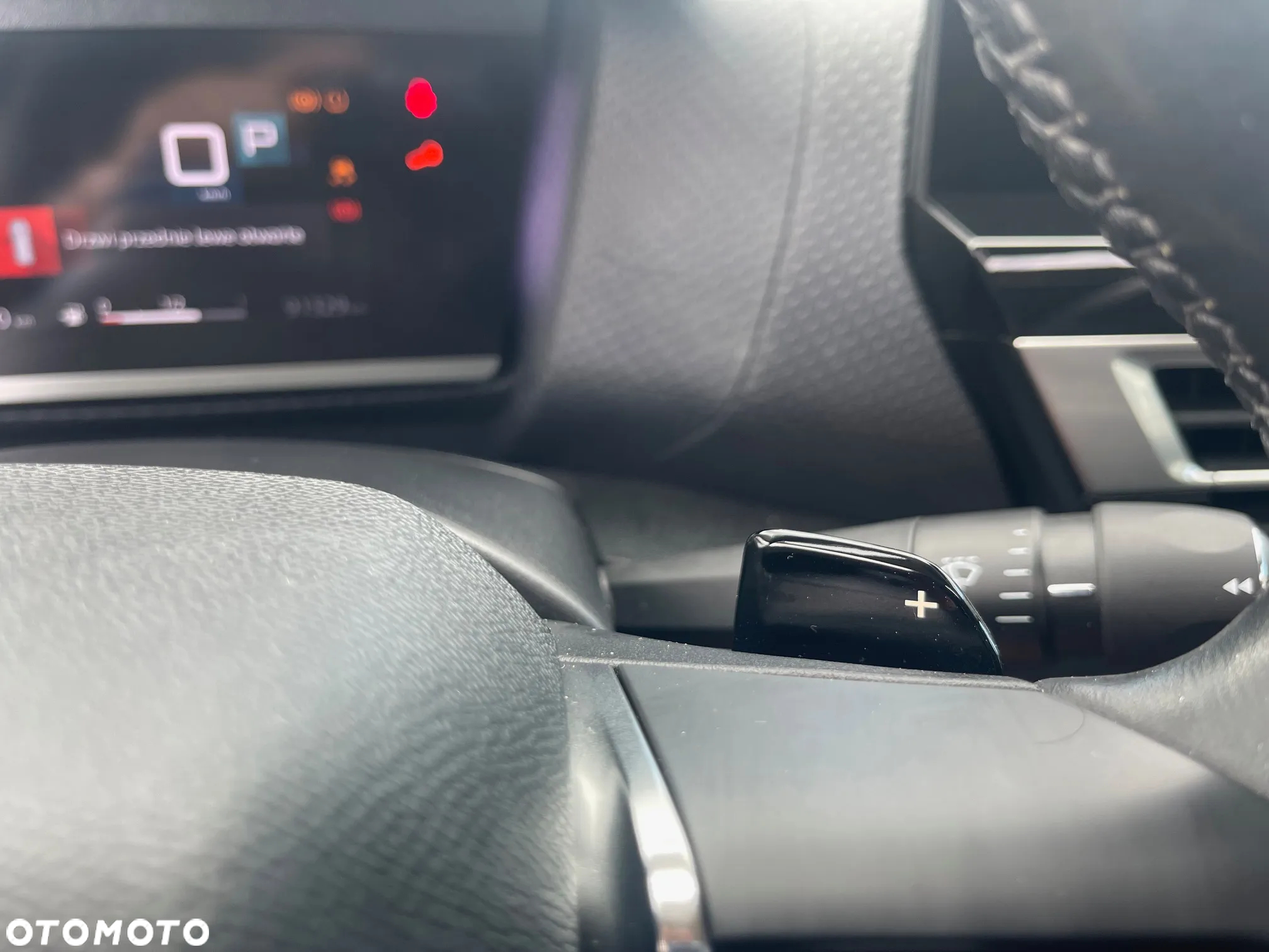 Citroën C4 BlueHDi 130 Stop&Start EAT8 SHINE - 16