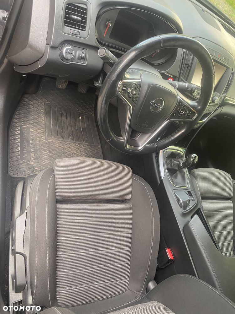Opel Insignia - 25